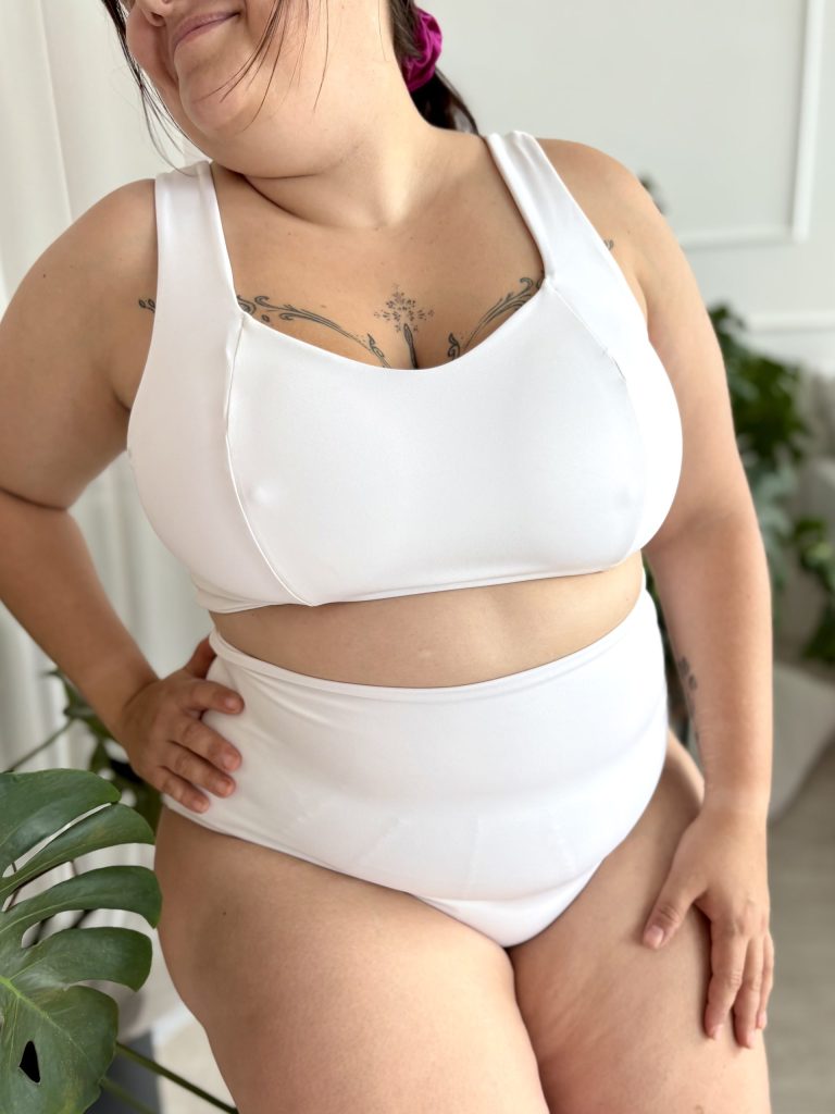 Biustonosz kąpielowy Swan Plus Size 🦢 kokosowa biel