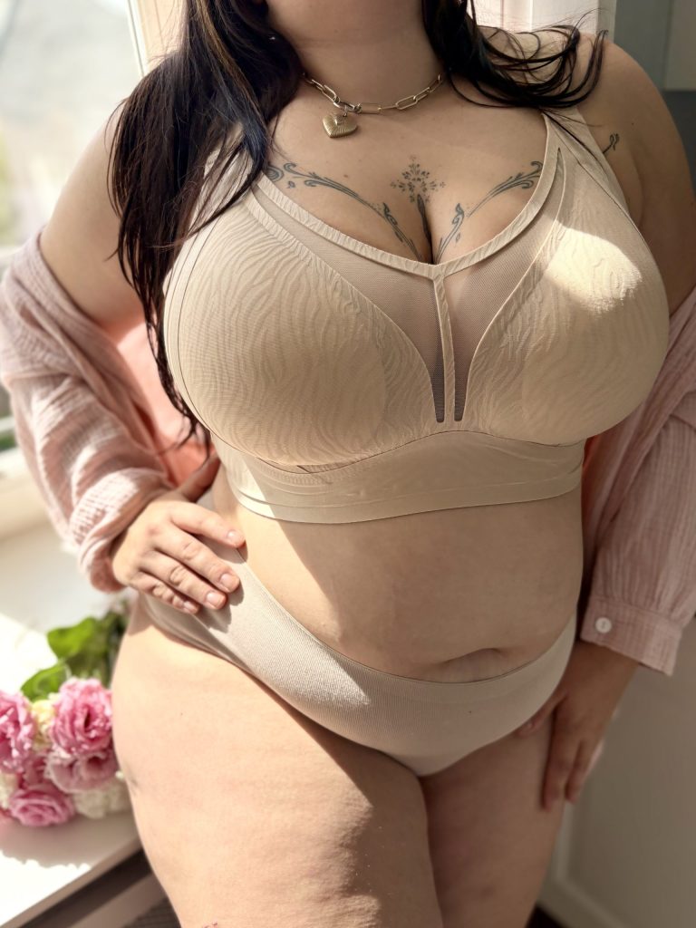 Biustonosz Skins Bridget cielisty
